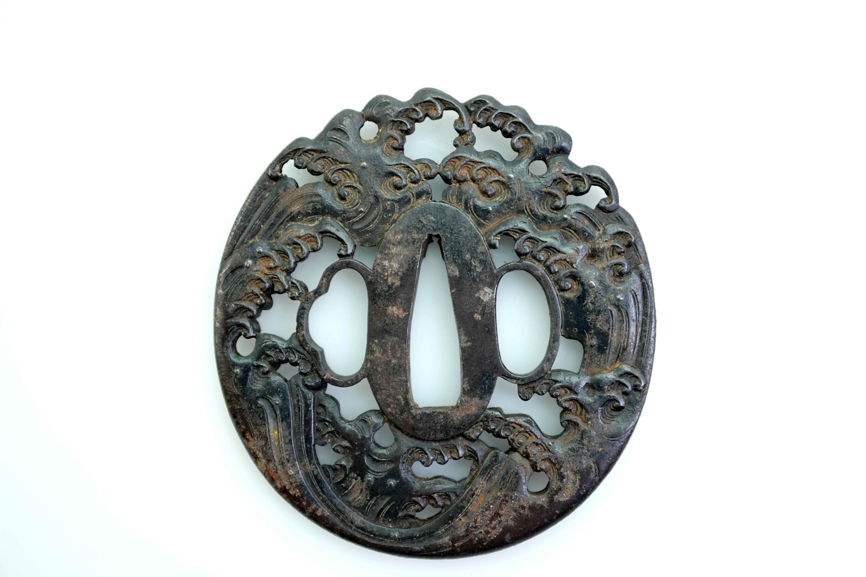 Iron tsuba - Etsy 日本
