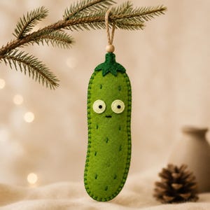 Cucumber Ornament Felt Sewing Pattern, Pickle Decor PDF Pattern, Vegetable Felt Craft, Beginner Sewing Project, DIY Decor