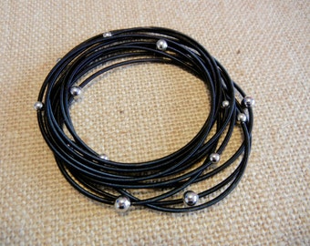 Piano Wire Bracelet Black with silver beads