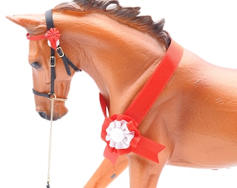 Show Halter with Lead Rope, Red or Blue Sash & Rosette for Classic sized Model Horses Pferde Chevaux Caballo Cavallo