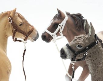 Set med 3 bandgrimmor med koppellinor för Schleich, CollectA, Safari LTD, Papo, Bullyland modellhästar/åsna (modellhästar ingår ej)