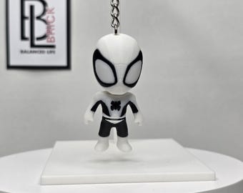 Gelede Spider-Man minifiguur sleutelhanger (zwart-wit pak)