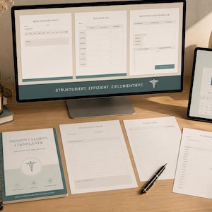 Könnte beinhalten: Ein digitaler Lernplaner für medizinische Examen auf einem Computermonitor und Tablet, ergänzt durch gedruckte Planungsblätter. Die Materialien zeigen einen medizinischen Äskulapstab, den Text "MEDIZIN EXAMENS LERNPLANER" und "STRUKTURIERT. EFFIZIENT. ZIELORIENTIERT."