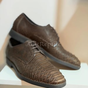 Scarpe Derby in pelle di pitone marrone / Scarpe eleganti da uomo di lusso in pelle esotica / Oxford in pelle di rettile fatte a mano