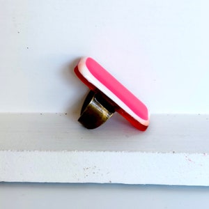 Resin ring Rothko inspired. Pink ring fuchsia ring. Ombre ring. Modern jewelry. Cocktail ring. Rothko. oversized ring, bold ring image 2