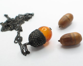 Botanical jewelry, floral pendant, floral necklace, casting jewelry,  Modern jewelry. sterling silver oxidized, Acorn pendant