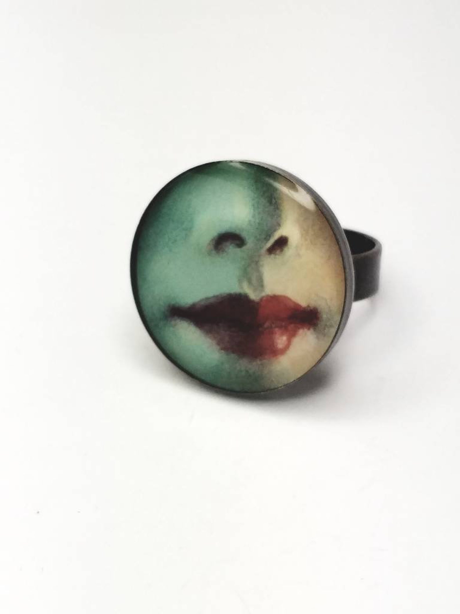 Lover's Eye Resin Ring Eye Ring. Modern Jewelry. Etsy Canada