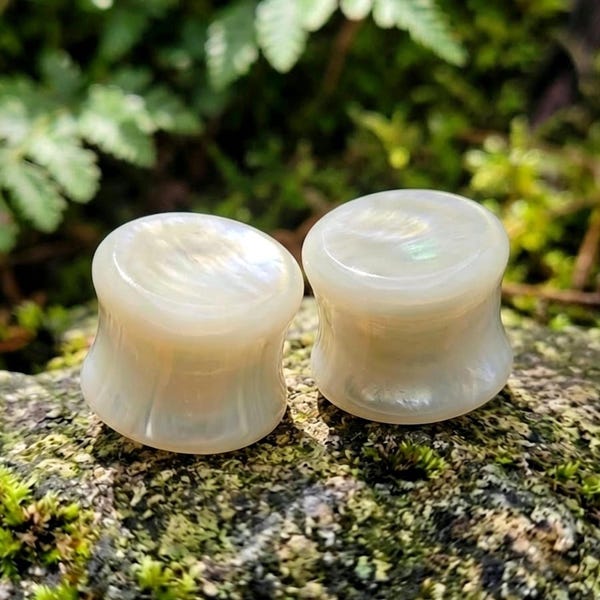 Mother of Pearl Shell Plugs Double Flare Iridescent Shell Gauges White Nacre Organic Bridal Body Jewelry Single or Pair
