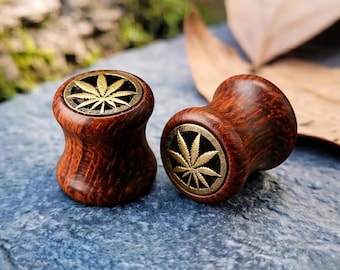 Natural Wood Maple Leaf Plugs, Artisan Leaf Inlay Tunnels, Double Flare Wood Gauges, Handcrafted Brass Pair