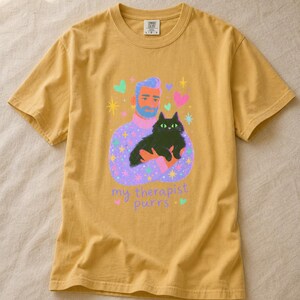 My Therapist Purrs T-Shirt, Bearded Man Holding Black Cat Tee, Cat Lover Gouache Illustration, Mental Health Cat Mom Dad Shirt imagem 12
