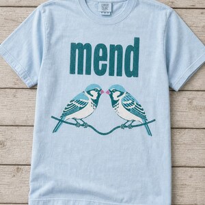 Mend Two Birds T-Shirt Sparrows on a Wire Screenprint Style Tee Quiet Repair Mutual Aid Cottagecore Bird Lover Graphic Tee Bild 9