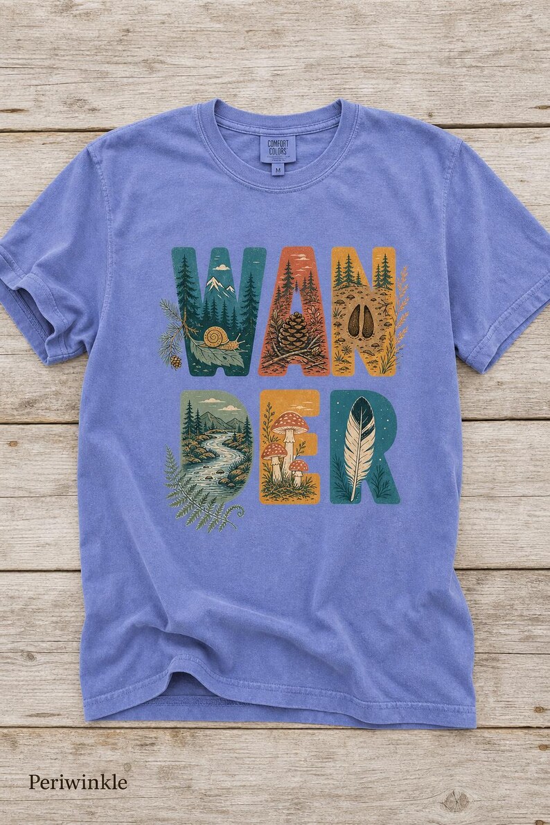 Camiseta con estampado de escenas de la naturaleza, camiseta de senderismo con letras ilustradas en el bosque, camiseta con estampado de piñas, setas y plumas. imagen 16