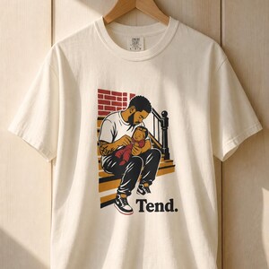 Tend Father and Baby Brownstone Stoop T-Shirt Bold Comic Illustration Fatherhood Graphic Tee Black Dad Gift 画像 7