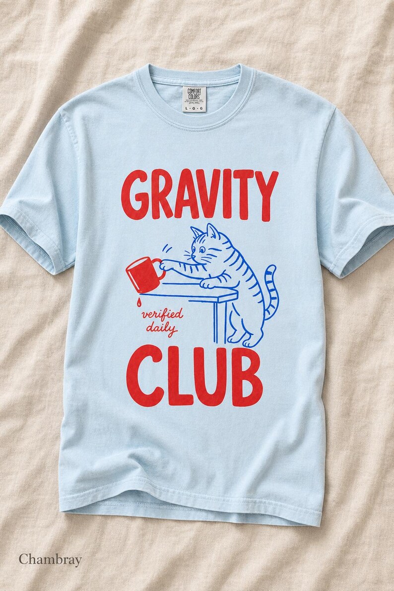 Gravity Club Cat T-Shirt Funny Cat Knocking Coffee Mug Off Table Tee Two Color Cat Lover Graphic Tee Gift imagem 8