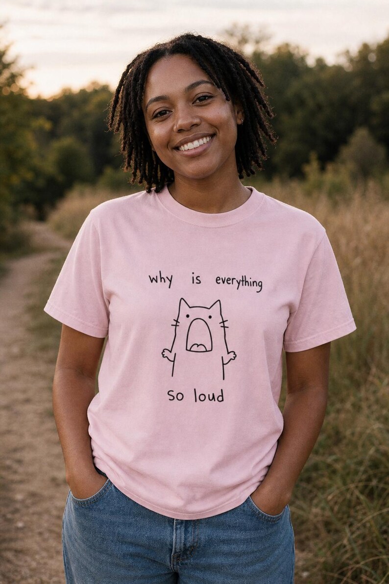 Why Is Everything So Loud Screaming Cat T-Shirt, Funny Doodle Cat Tee, Introvert Overstimulated Shirt, Minimalist Line Drawing imagem 3