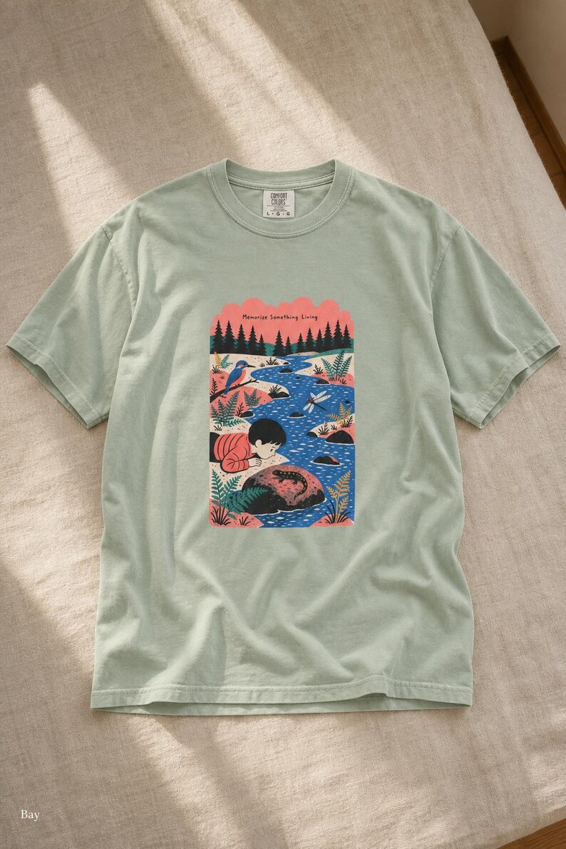 Memorize Something Living T-Shirt, Folk Illustration Tee with Child and Salamander at the Creek, Nature Lover Gift Bild 5