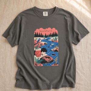 Memorize Something Living T-Shirt, Folk Illustration Tee with Child and Salamander at the Creek, Nature Lover Gift Bild 13