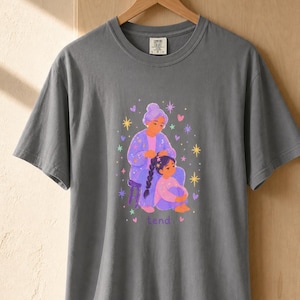 Grandmother Braiding Granddaughter's Hair T-Shirt, Tend Pastel Illustration Tee, Intergenerational Care Graphic Tee, Soft Family Shirt imagem 14