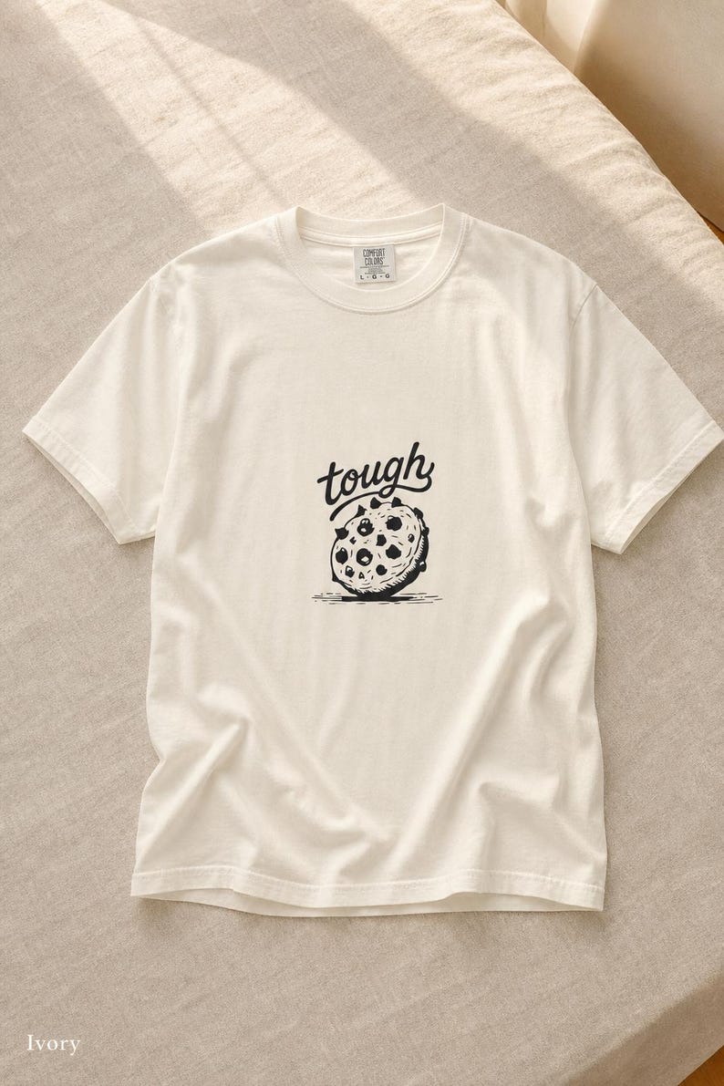 Tough Cookie T-Shirt, Hand-Lettered Chocolate Chip Cookie Graphic Tee, Black and White Ink Illustration Shirt zdjęcie 7