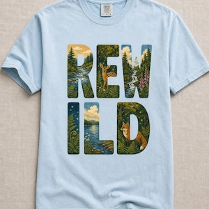 Camiseta con escena de naturaleza salvaje, camiseta con letras ilustradas con ciervo, zorro, bosque y río, camiseta de senderismo estilo cottagecore. imagen 8