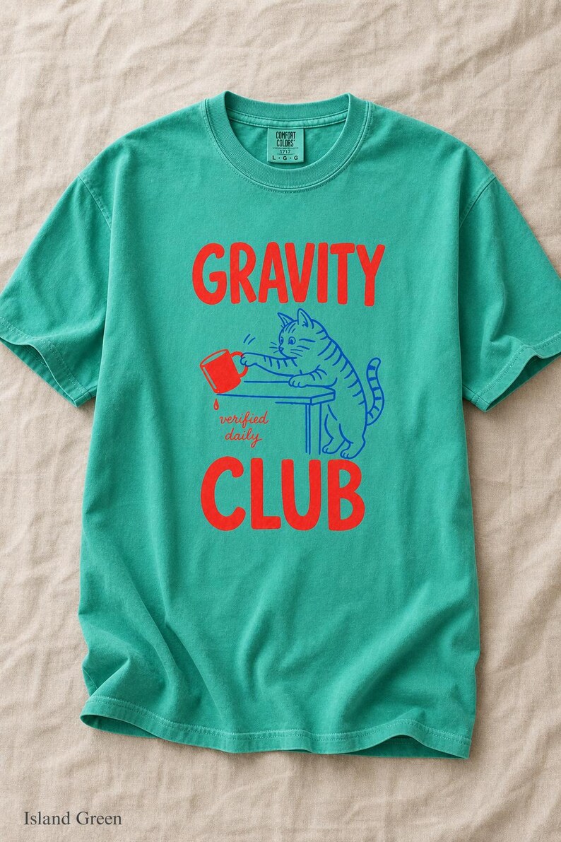 Gravity Club Cat T-Shirt Funny Cat Knocking Coffee Mug Off Table Tee Two Color Cat Lover Graphic Tee Gift imagem 14