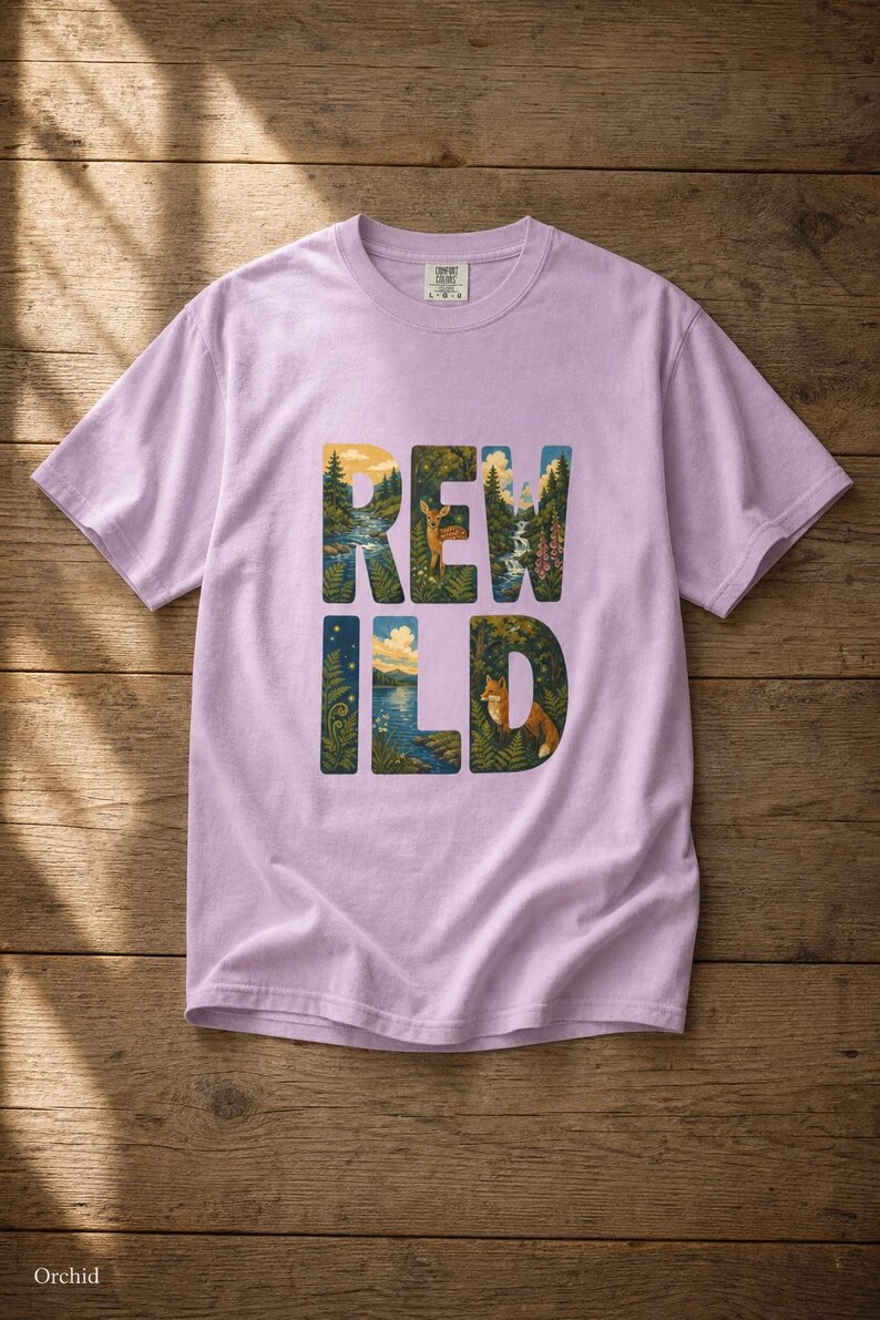 Camiseta con escena de naturaleza salvaje, camiseta con letras ilustradas con ciervo, zorro, bosque y río, camiseta de senderismo estilo cottagecore. imagen 17