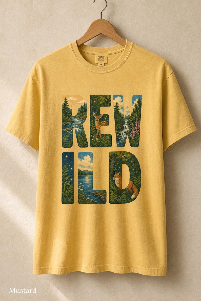 Camiseta con escena de naturaleza salvaje, camiseta con letras ilustradas con ciervo, zorro, bosque y río, camiseta de senderismo estilo cottagecore. imagen 11