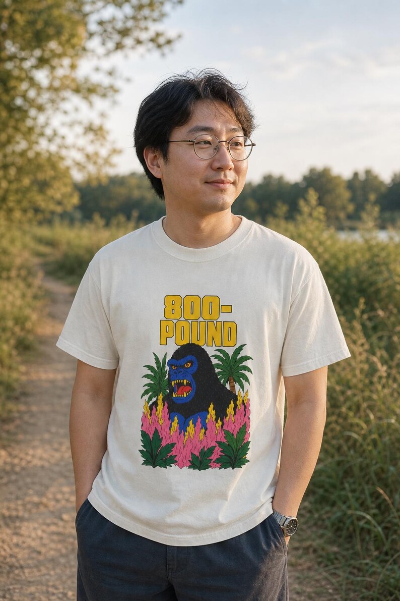 800-Pound Gorilla T-Shirt Pulp Poster Kaiju Tee Bold Flat Color Screenprint Style Roaring Ape Palm Trees Graphic Tee image 2