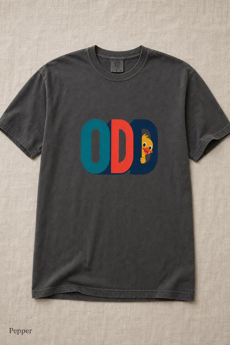 Odd Duck T-Shirt, Cute Yellow Duckling Peeking Behind Bold ODD Typography Tee, Quirky Weirdo Graphic Shirt, Funny Gift immagine 13
