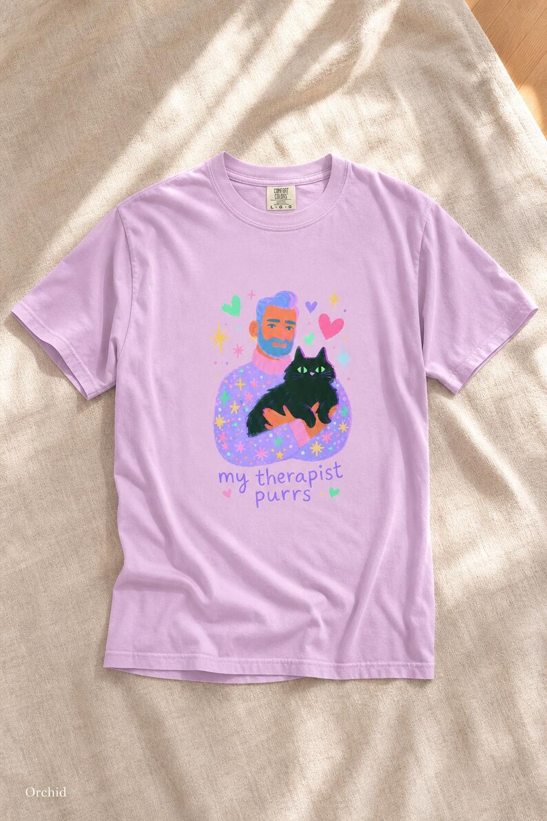 My Therapist Purrs T-Shirt, Bearded Man Holding Black Cat Tee, Cat Lover Gouache Illustration, Mental Health Cat Mom Dad Shirt imagem 1