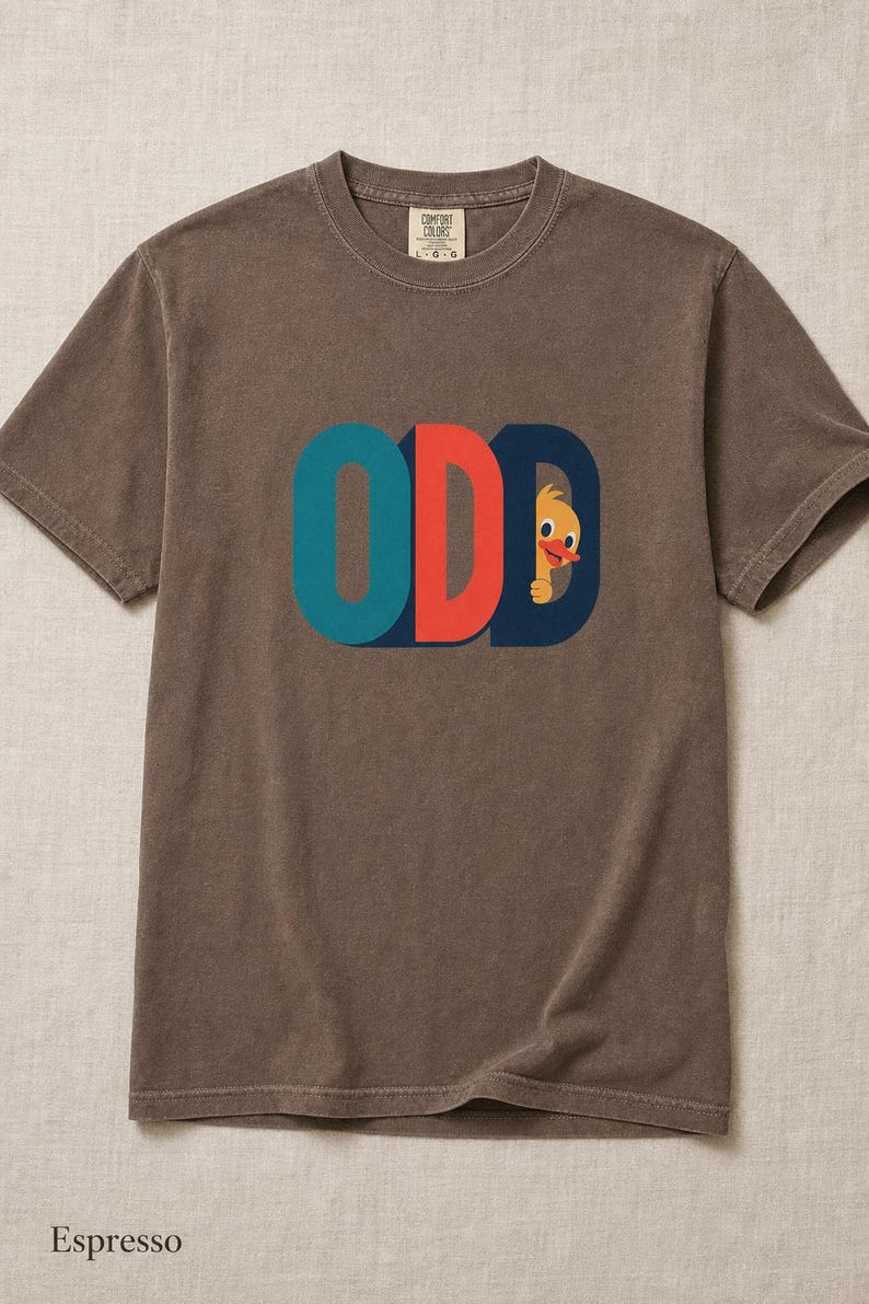 Odd Duck T-Shirt, Cute Yellow Duckling Peeking Behind Bold ODD Typography Tee, Quirky Weirdo Graphic Shirt, Funny Gift immagine 17