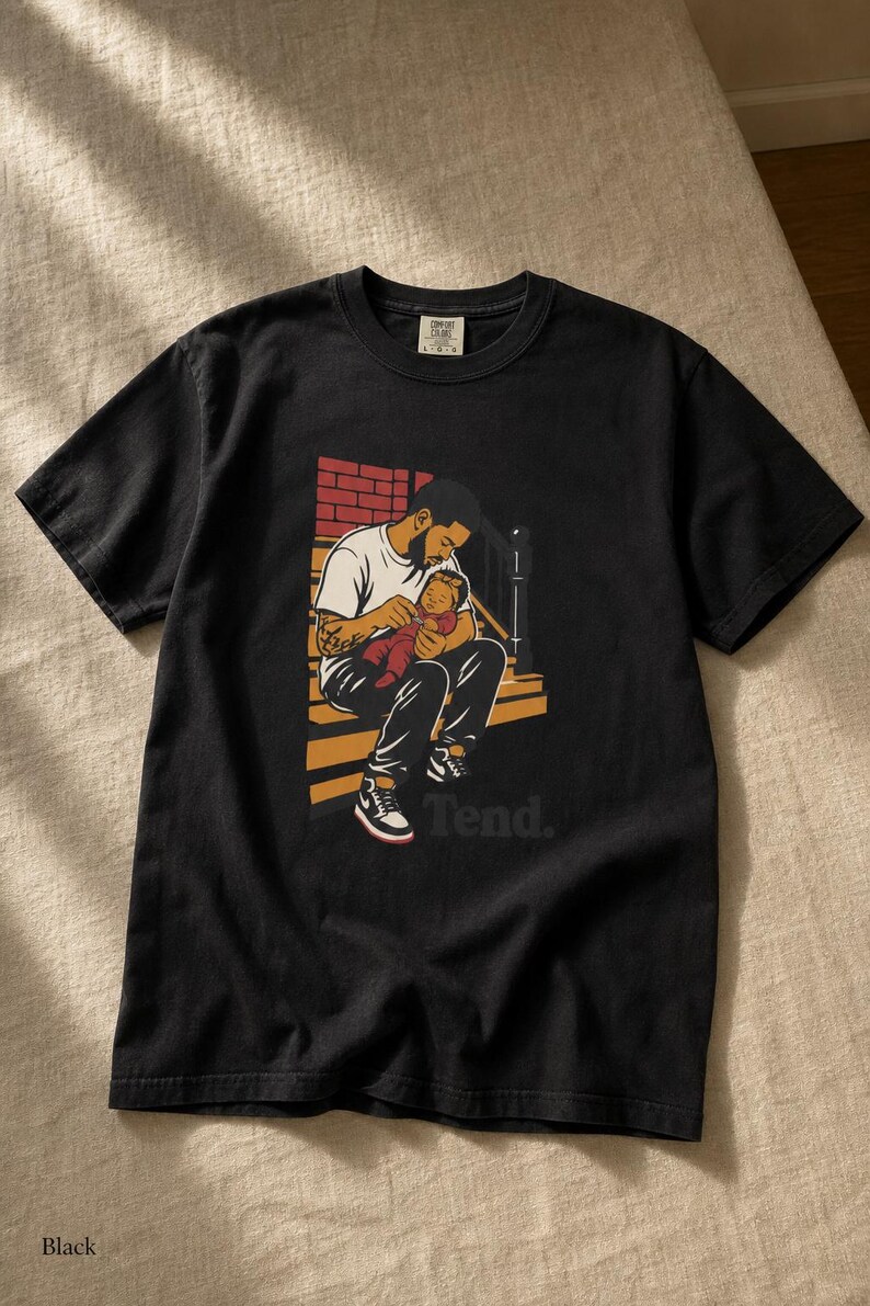 Tend Father and Baby Brownstone Stoop T-Shirt Bold Comic Illustration Fatherhood Graphic Tee Black Dad Gift 画像 6