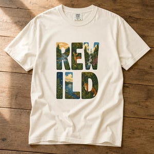 Camiseta con escena de naturaleza salvaje, camiseta con letras ilustradas con ciervo, zorro, bosque y río, camiseta de senderismo estilo cottagecore. imagen 6