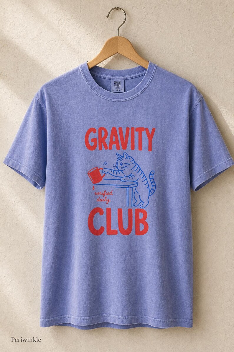 Gravity Club Cat T-Shirt Funny Cat Knocking Coffee Mug Off Table Tee Two Color Cat Lover Graphic Tee Gift imagem 16