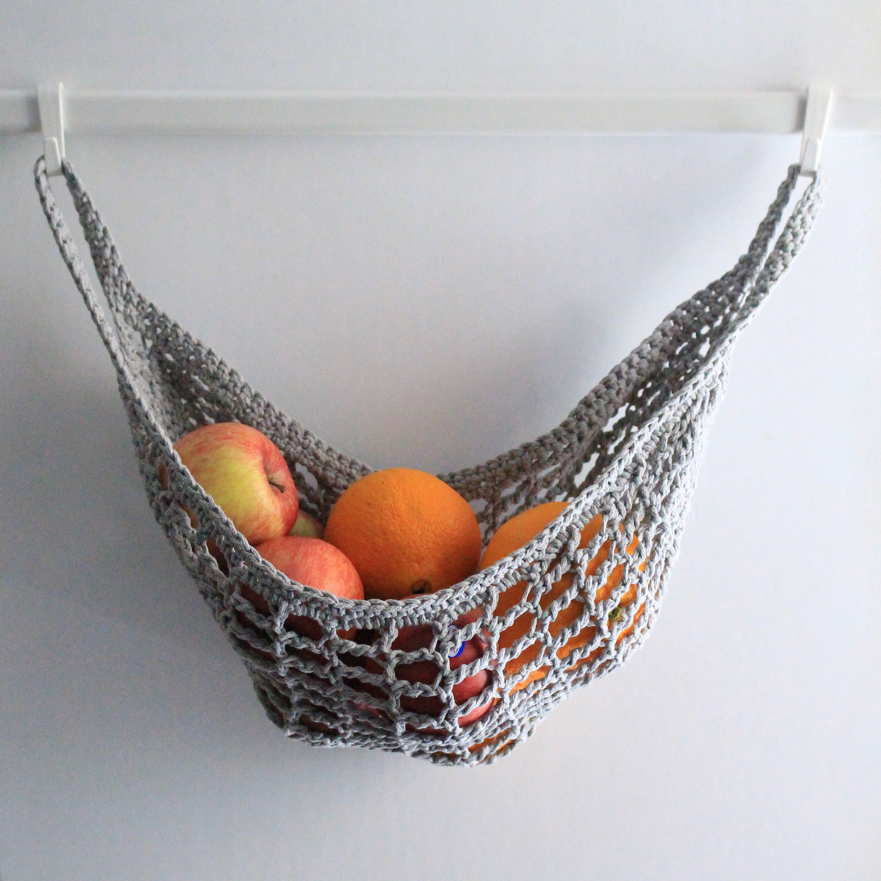 Durable Hanging Fruit Hammock,Stable Punch-Free Cotton Holder Fruit Basket,Hanging Fruit Basket on Furniture Handles Size2-40cm BESTHS Under Cabinet Veggie Hammock 