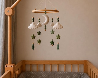 Giostrina per neonati con luna, nuvole e stelle verdi | Giostrina fatta a mano per la cameretta del bambino | Regalo per neonati | Boho | Montessori | Giostrina per culla |