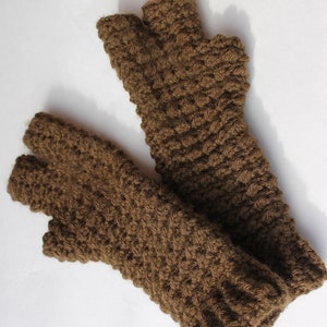Crochet PATTERN, TurtleHands Pattern, Minion Hands Pattern , Alien Hands Pattern, Crochet Gloves Pattern, 3 Finger Gloves Pattern CP-003 image 4