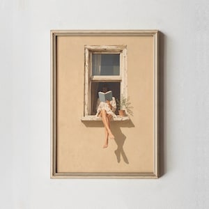 Puede incluir: Una lámina de arte mural enmarcada con una ilustración en tonos beige de una persona sentada en el alféizar de una ventana leyendo un libro azul claro. Junto a la persona hay una pequeña planta en maceta sobre una pared de color beige.