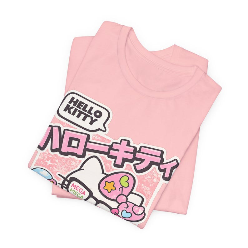 Camiseta con estampado de bicicleta de Hello Kitty | Texto en japonés, estilo kawaii pastel imagen 10