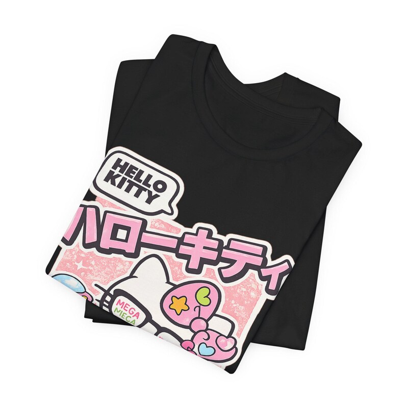 Camiseta con estampado de bicicleta de Hello Kitty | Texto en japonés, estilo kawaii pastel imagen 9