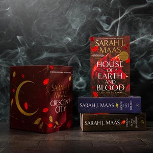 Box com os três livros de bolso da INCRÍVEL série Crescent City: