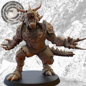 May include: A detailed brown figurine of a reptilian monster with horns, sharp teeth, and claws. The creature is in a dynamic pose, with intricate armor and a textured body. The base is black, and the image includes the text "FRAN SANTOS DES".