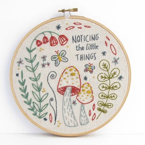 NOTICING embroidery kit