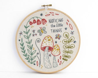 NOTICING embroidery kit