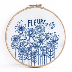 FLEURS embroidery kit