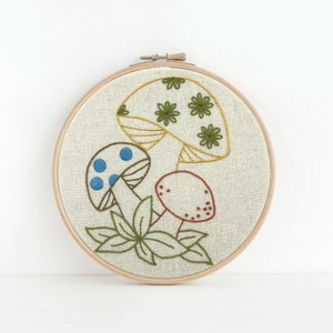 3's COMPANY beginner embroidery kit