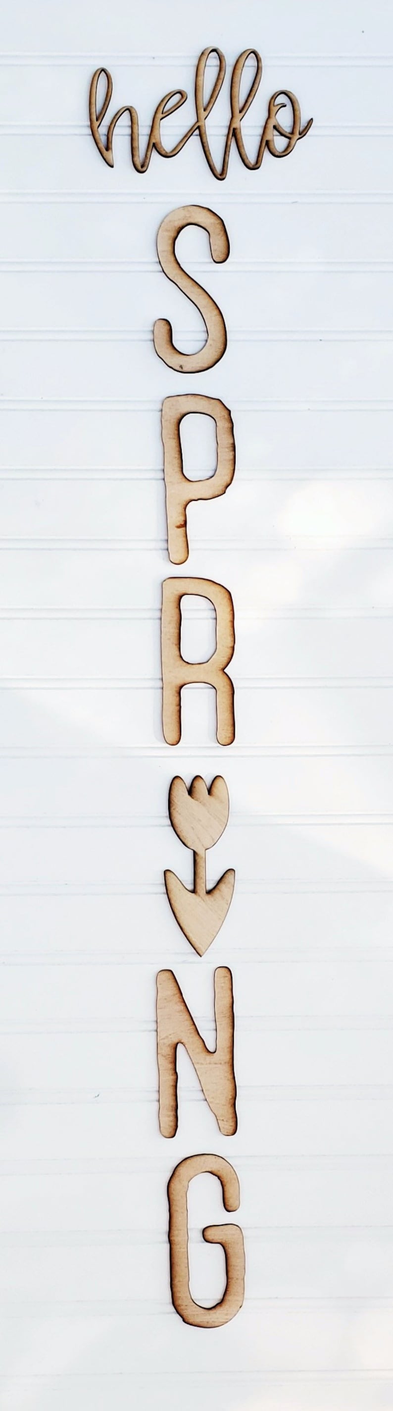 DIY hello spring porch leaner