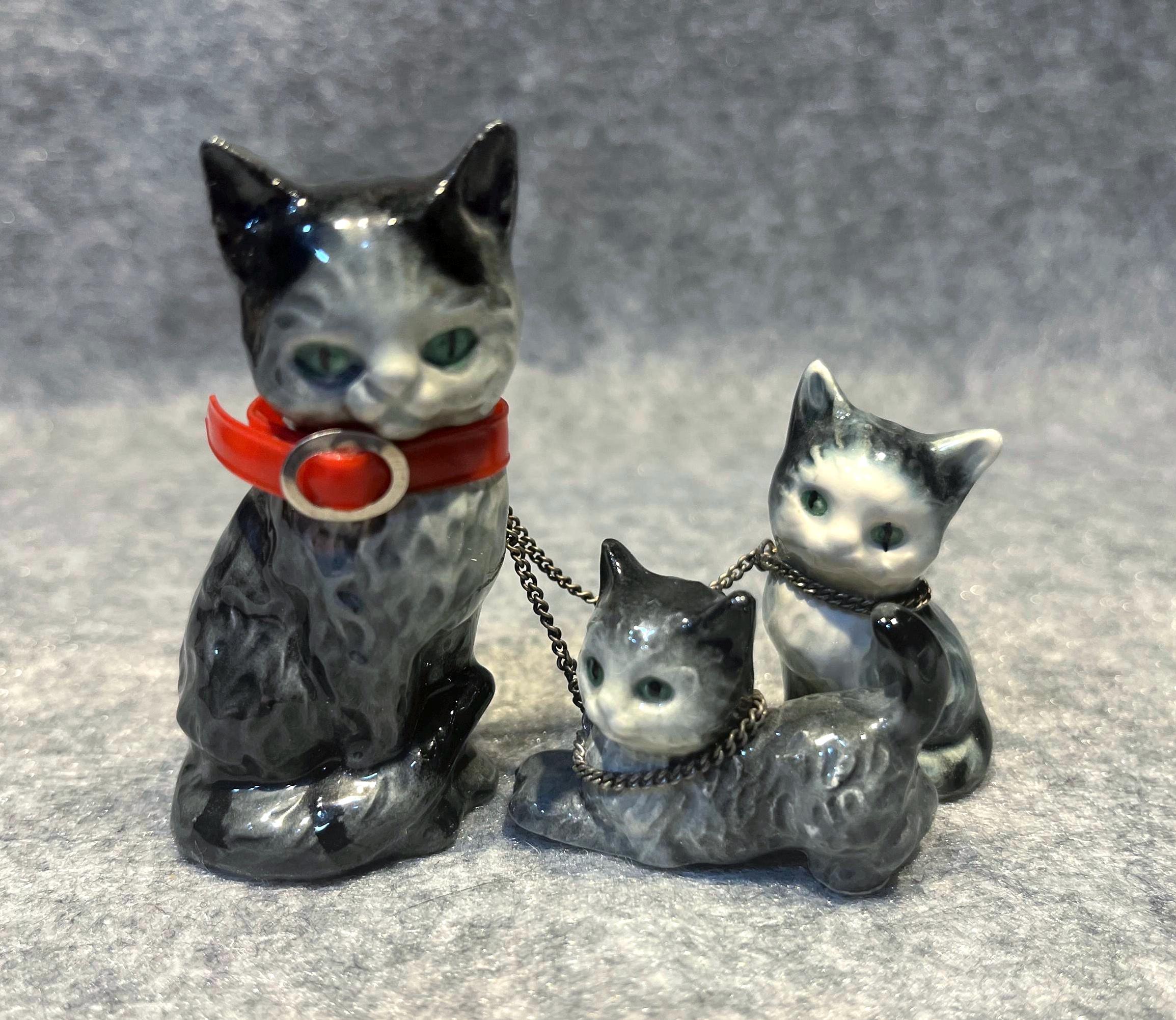 Vintage Chained Cats - Etsy