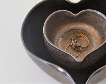 Handmade Bronze Pottery Heart Bowls: Nesting Jewelry Dish Set