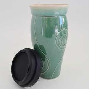 Handmade Ceramic Coffee Travel Mug, Green Large Mug with Spiral Design, 24 oz Stoneware Coffee Mug, Reuseable Coffee Mug, Tea Mug Gift